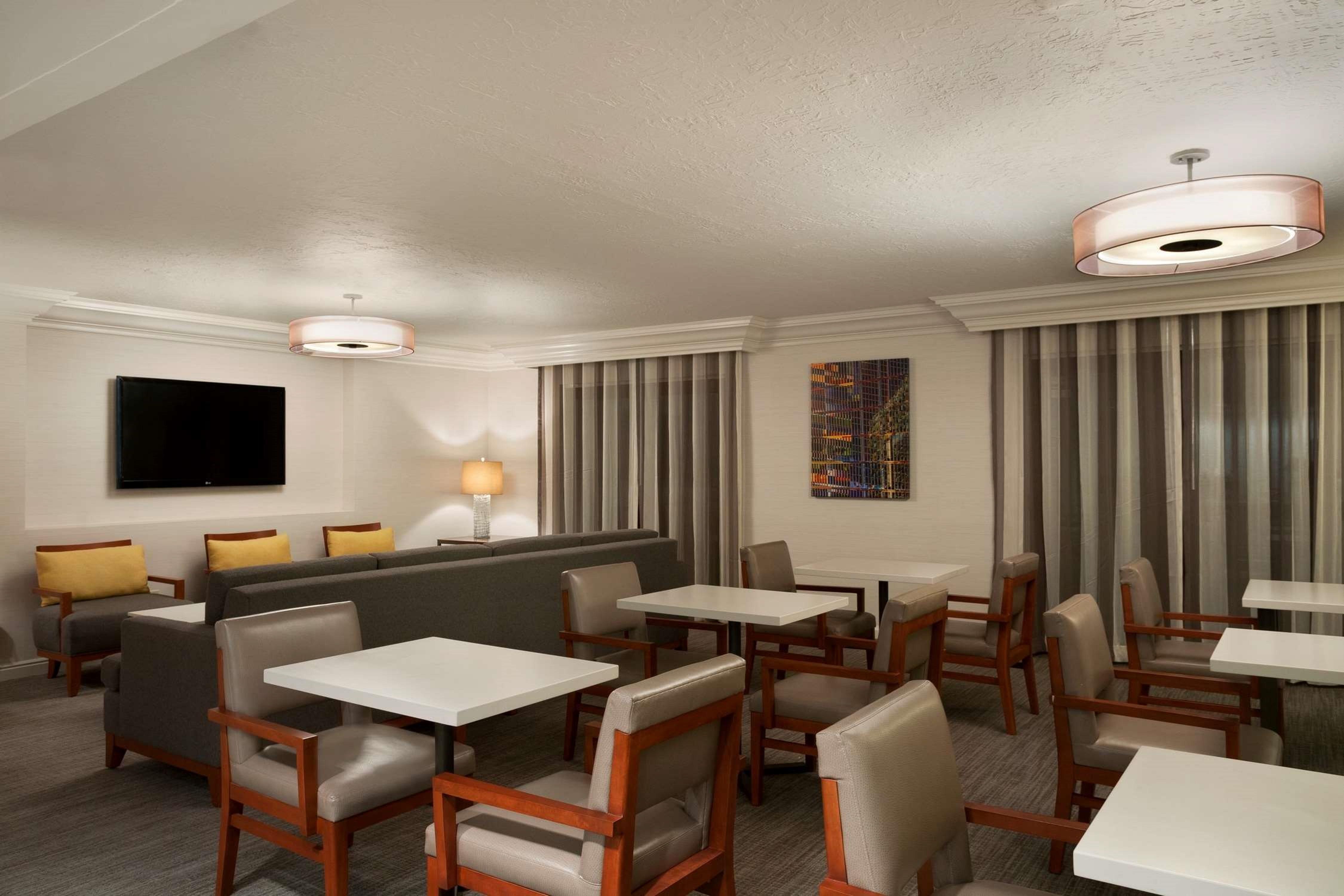 Doubletree By Hilton Hotel Salt Lake City Airport Exteriör bild