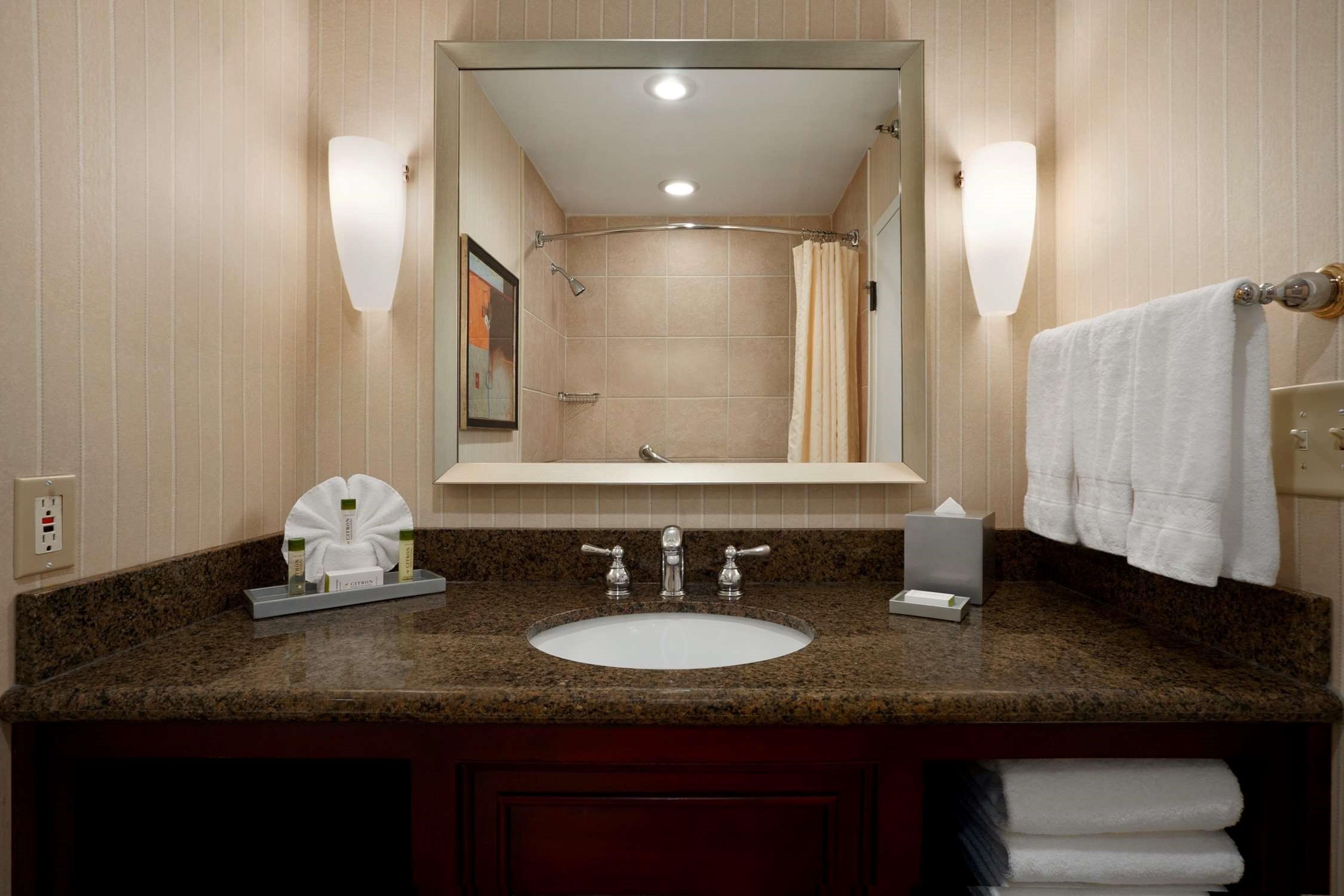 Doubletree By Hilton Hotel Salt Lake City Airport Exteriör bild