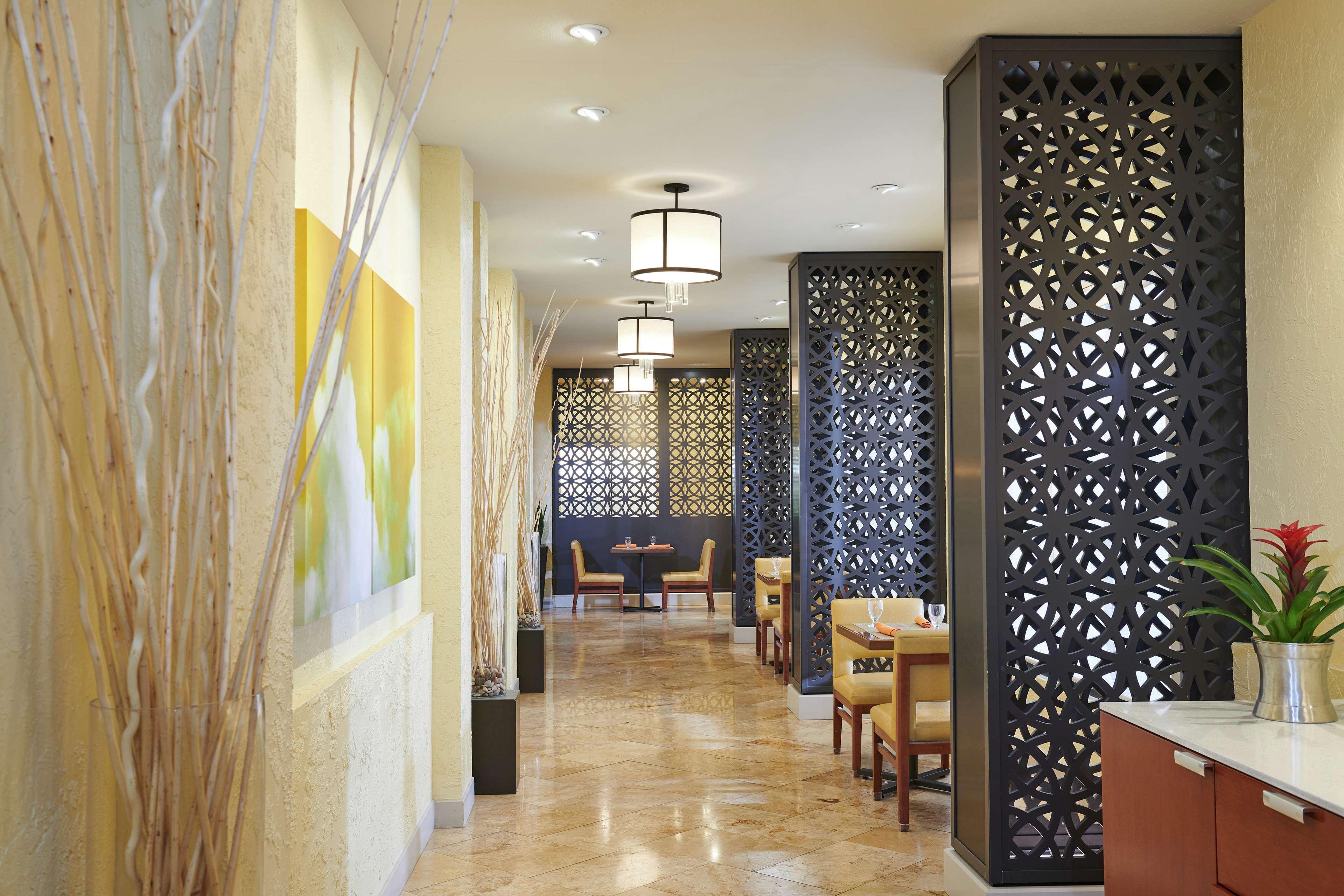 Doubletree By Hilton Hotel Salt Lake City Airport Exteriör bild