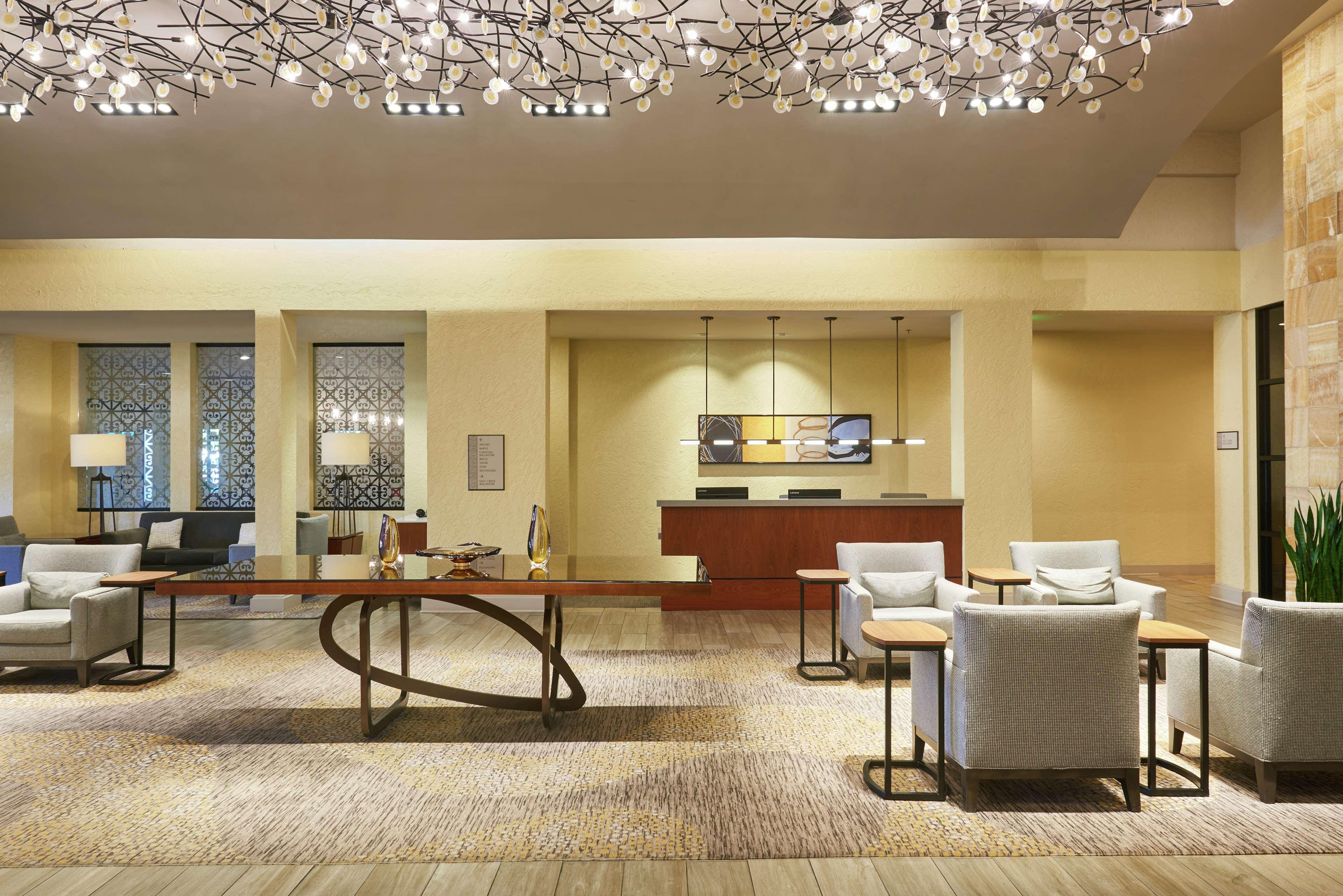Doubletree By Hilton Hotel Salt Lake City Airport Exteriör bild