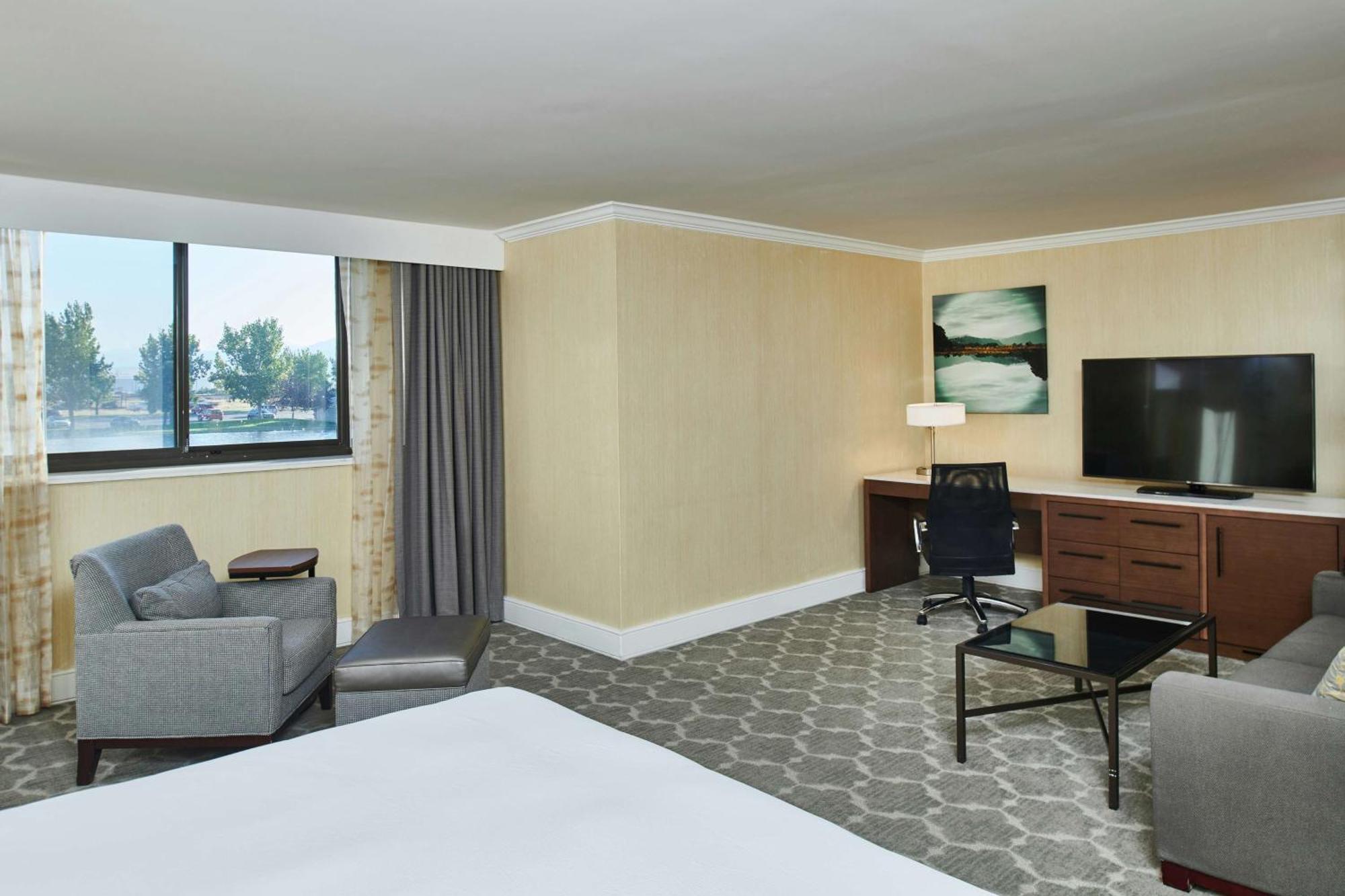 Doubletree By Hilton Hotel Salt Lake City Airport Exteriör bild